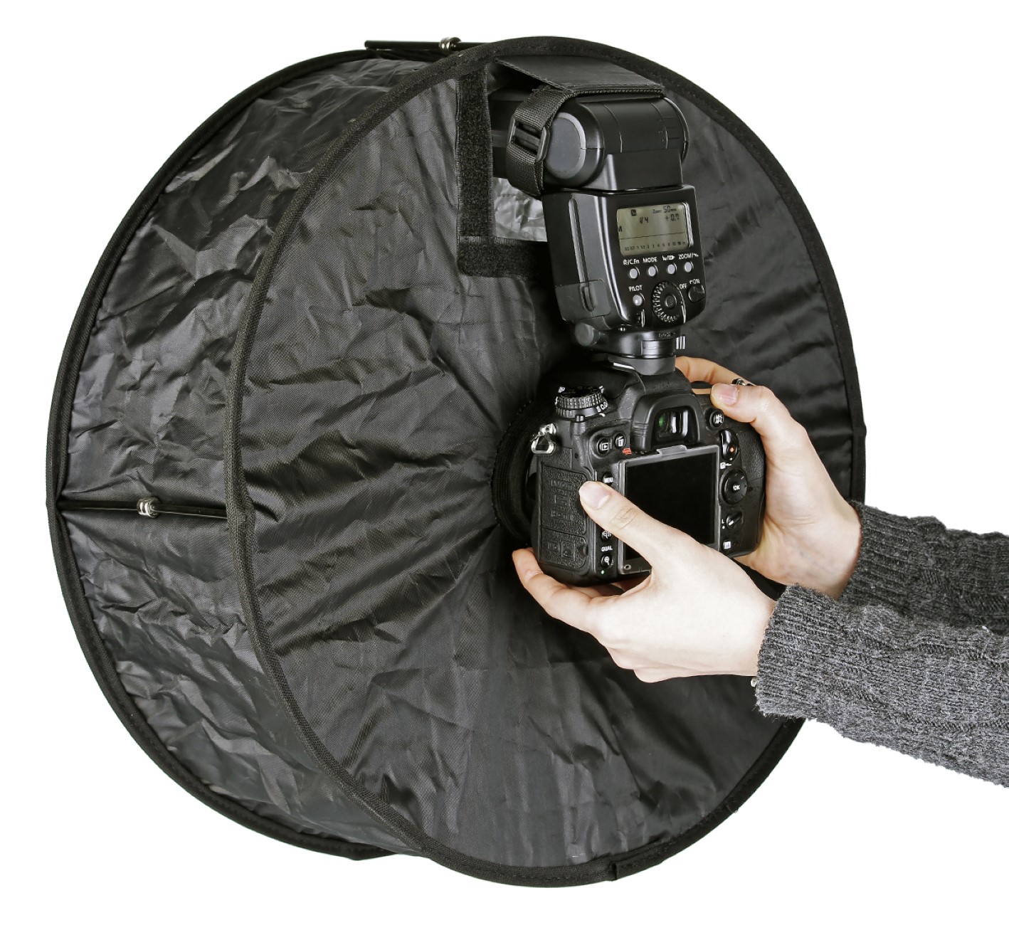 Faltbarer Ringblitz-Diffusor für Aufsteckblitz/Speedlite (43cm Ø) Faltbarer Ringblitz-Diffusor für Aufsteckblitz/Speedlite (43cm Ø)