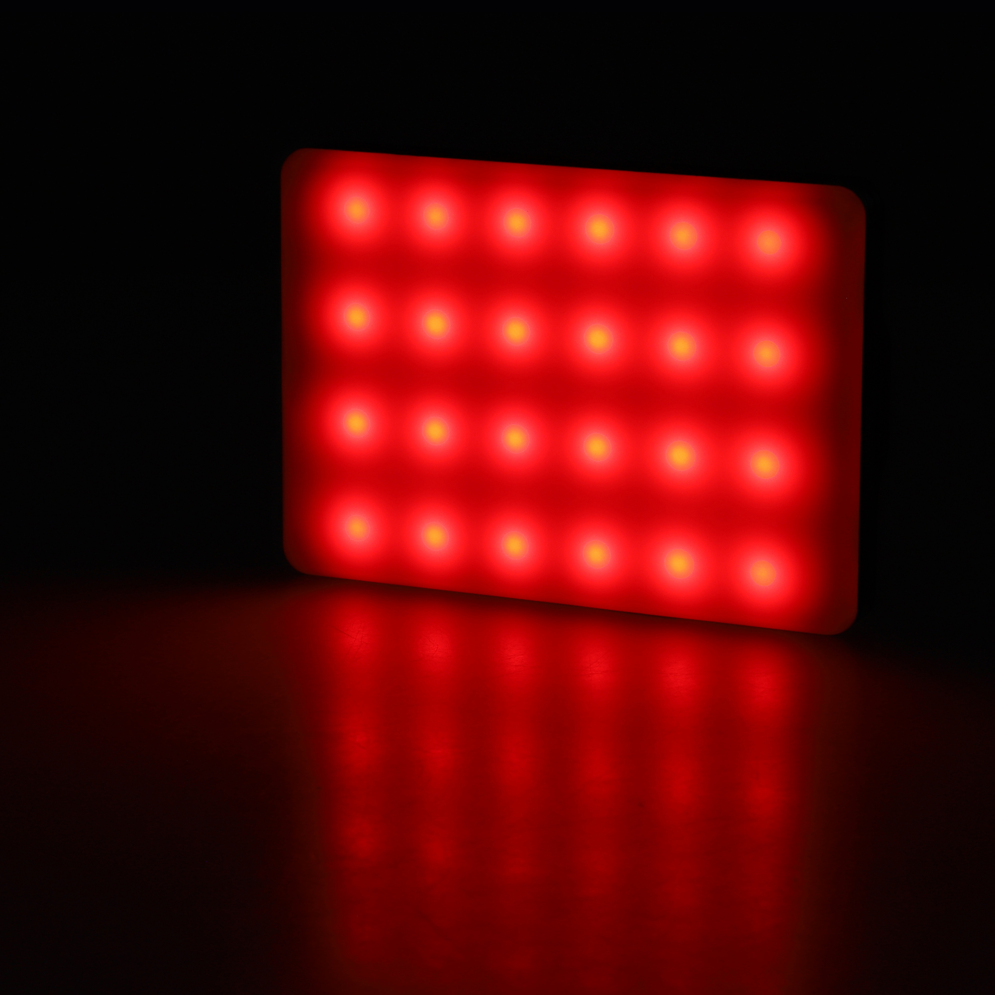 ayex LED Leuchte Perfekte Ambiente durch RGB Ausleuchtung von Fotos und Videos, Pocket size USB Type-C ladbar ayex LED Leuchte Perfekte Ambiente durch RGB Ausleuchtung von Fotos und Videos, Pocket size USB Type-C ladbar