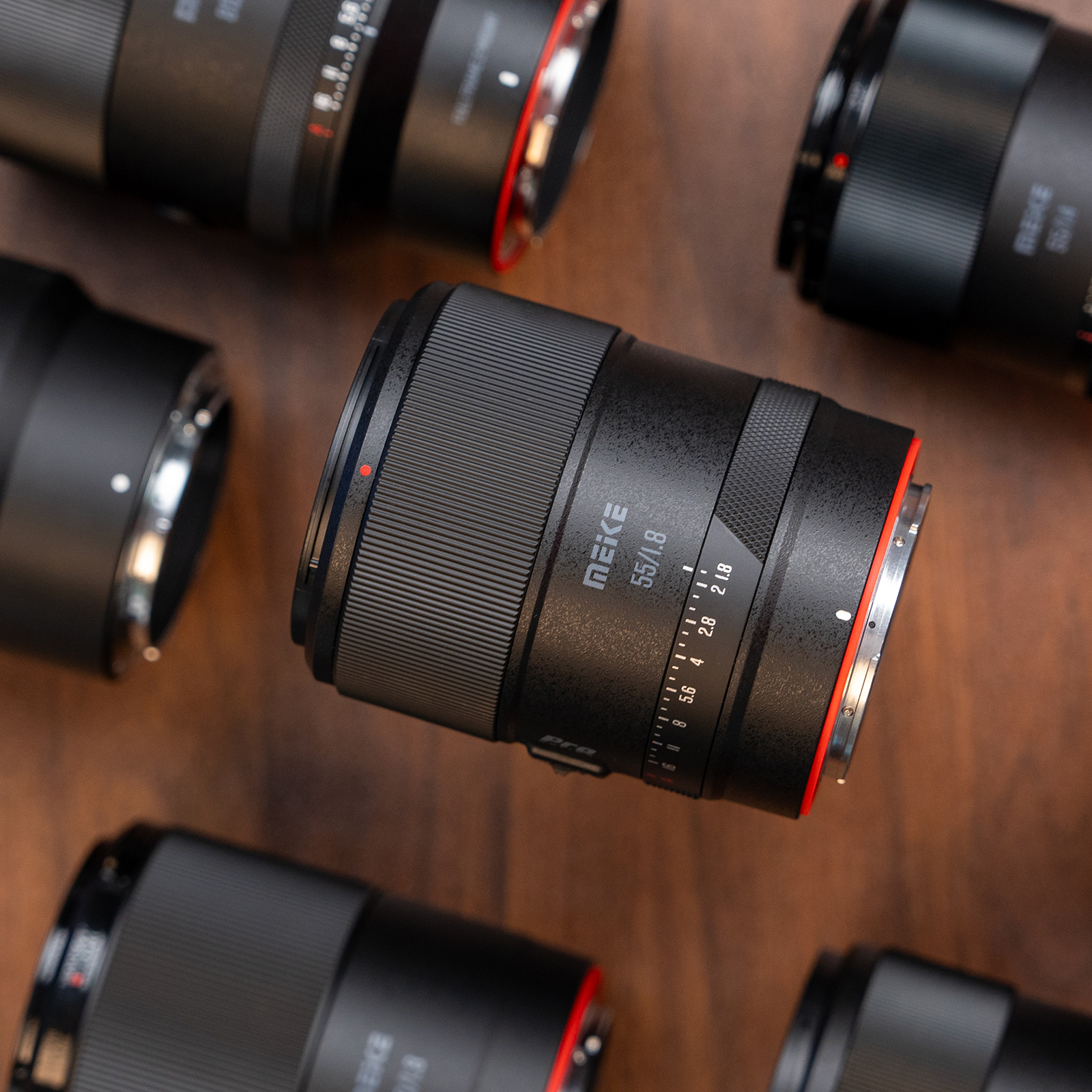 Meike 55 mm F1.8 AF Pro STM Autofokus Vollformat Ojektiv Portrait kompatibel mit Sony E Mount Meike 55 mm F1.8 AF Pro STM Autofokus Vollformat Ojektiv Portrait kompatibel mit Panasonic L Mount