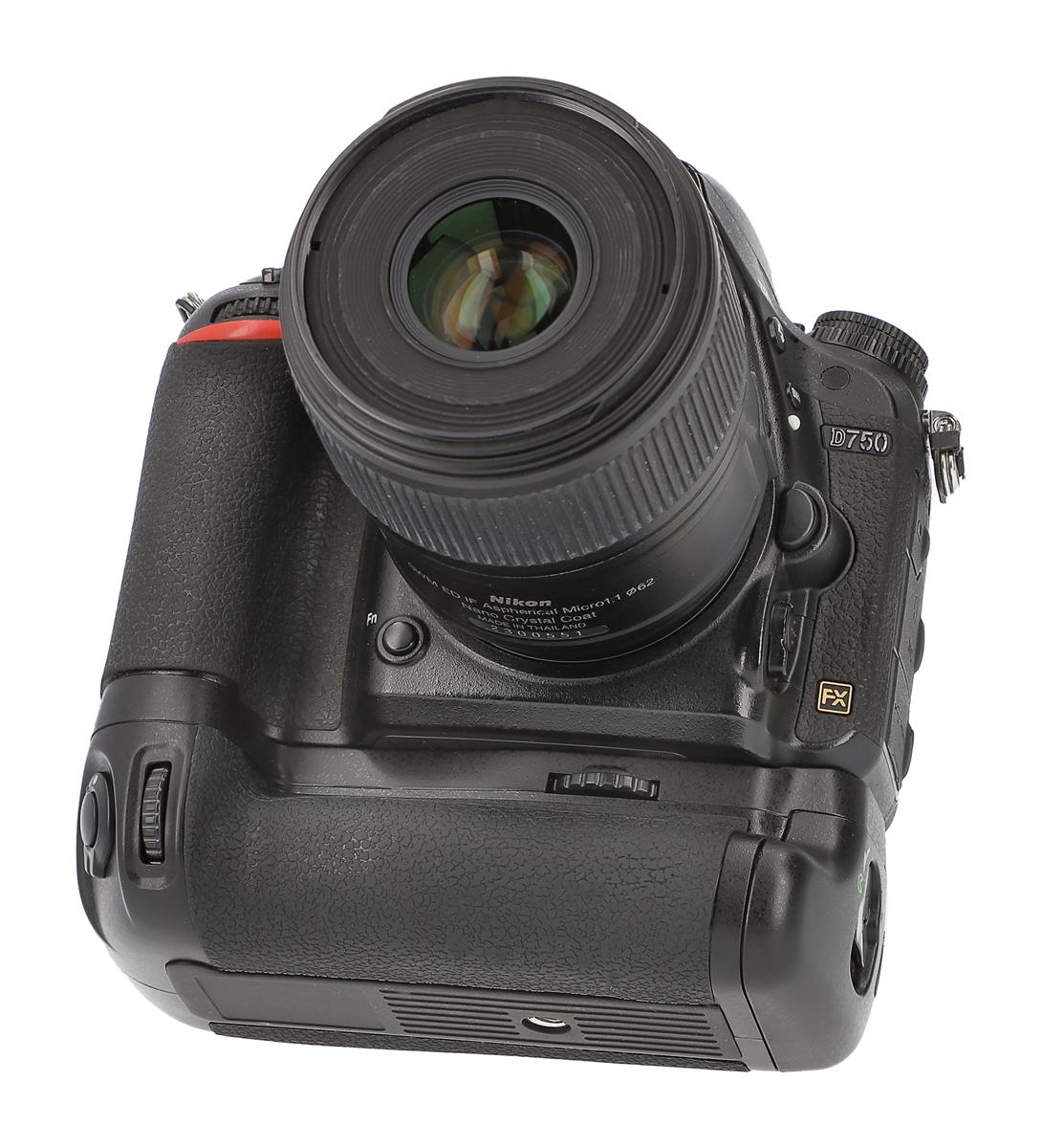 ayex battery grip for Nikon D750 (similar to MB-D16) ayex battery grip for Nikon D750 (similar to MB-D16)