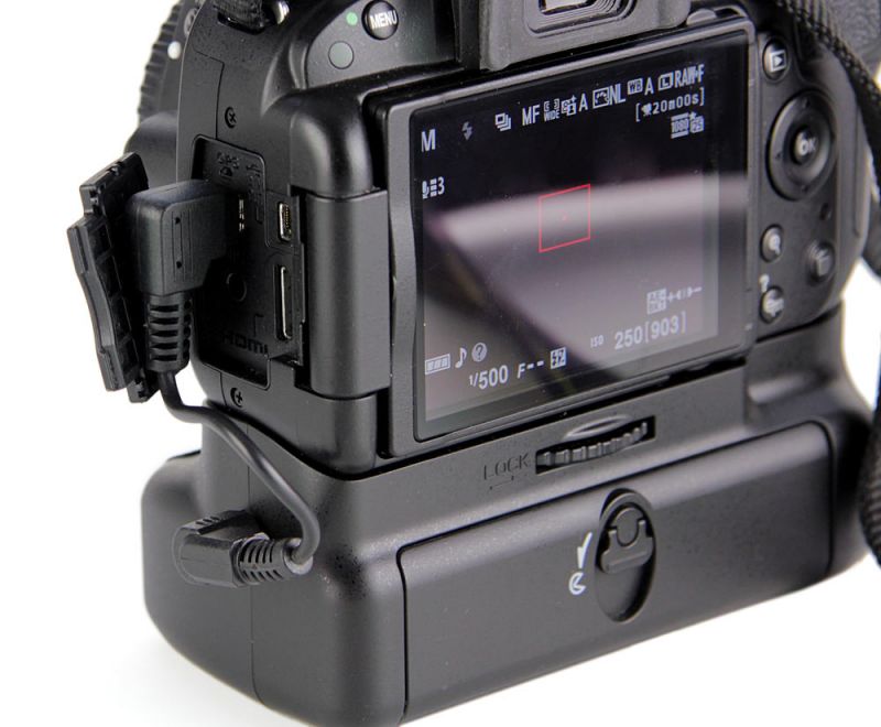 Batteriegriff Set für Nikon D5300 D3300 D3200 D3100 + 2x EN-EL14 Akku Batteriegriff Set für Nikon D5300 D3300 D3200 D3100 + 2x EN-EL14 Akku